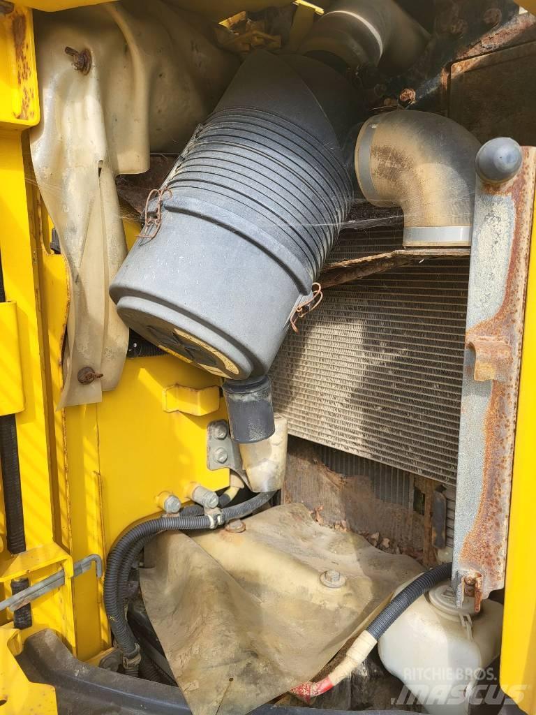 Komatsu PC138US-8 Kāpurķēžu ekskavatori