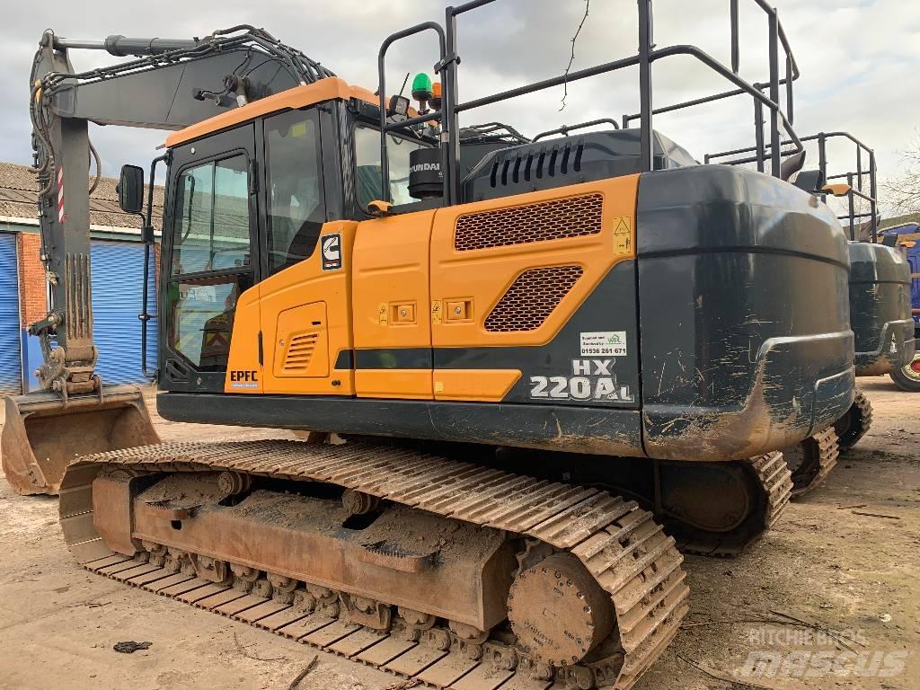 Hyundai HX220A L Kāpurķēžu ekskavatori