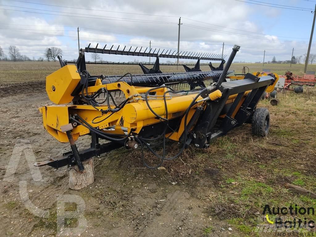 CLAAS P 420 Mauriņa traktors