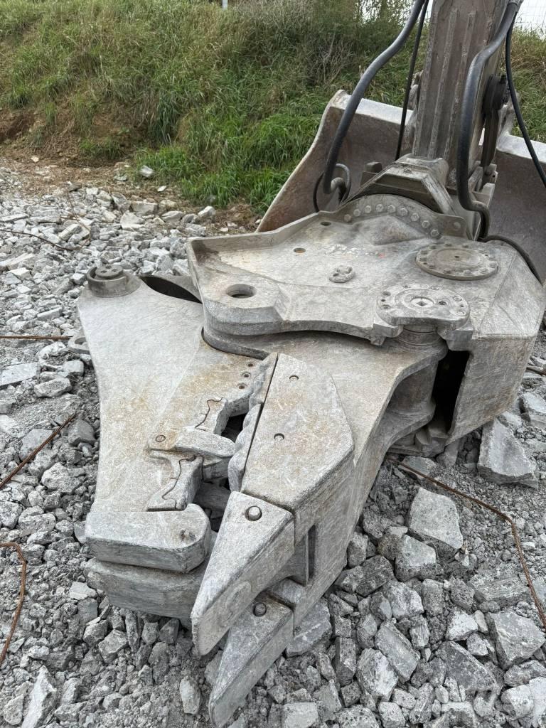 CAT MP 324 Celtniecības drupinātāji