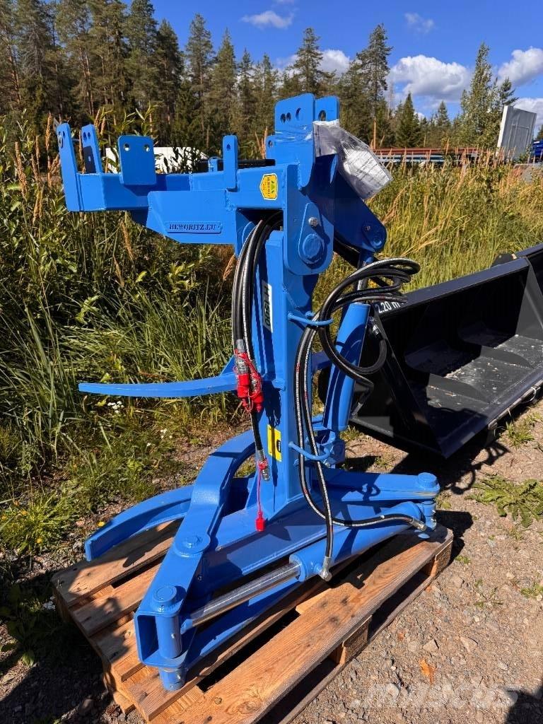  HEVO H1500 Pacēlāji un iekrāvēji
