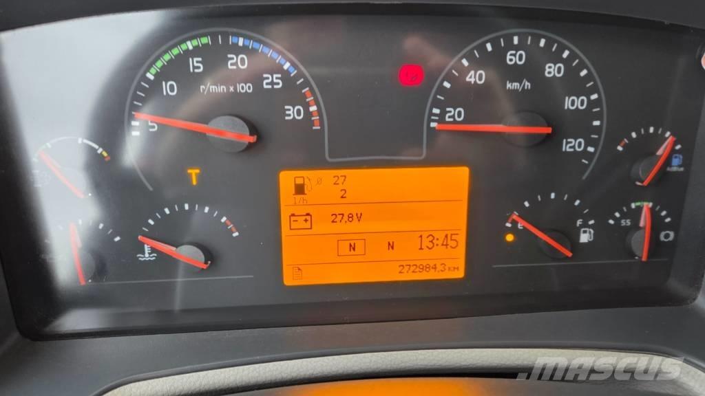 Volvo FL250 4X2 Platformas/kravas mašīnas ar vinču