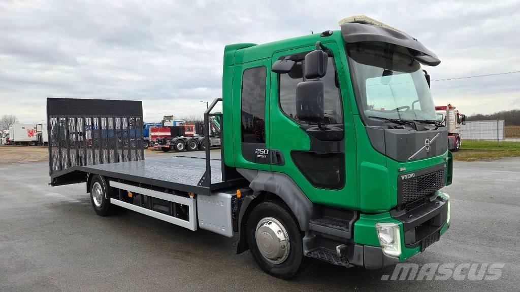 Volvo FL250 4X2 Platformas/kravas mašīnas ar vinču