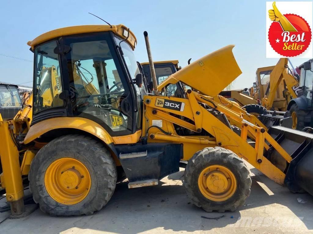 JCB 3 CX Ekskavatori-iekrāvēji