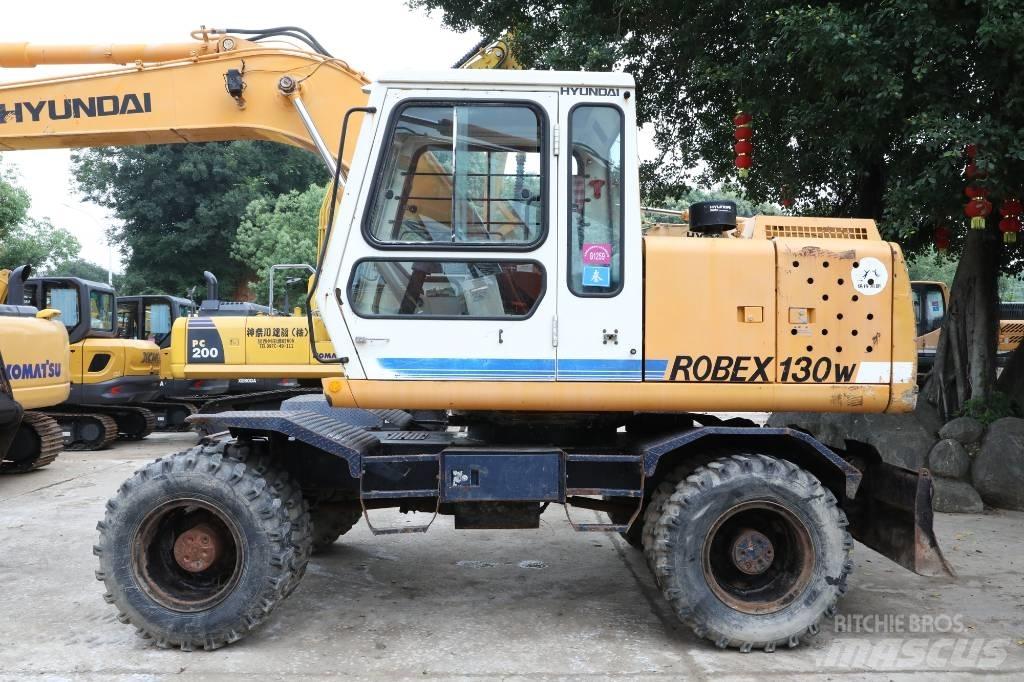 Hyundai Robex 130 W Ekskavatori uz riteņiem