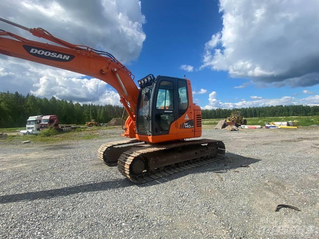 Doosan 140 LCR Kāpurķēžu ekskavatori