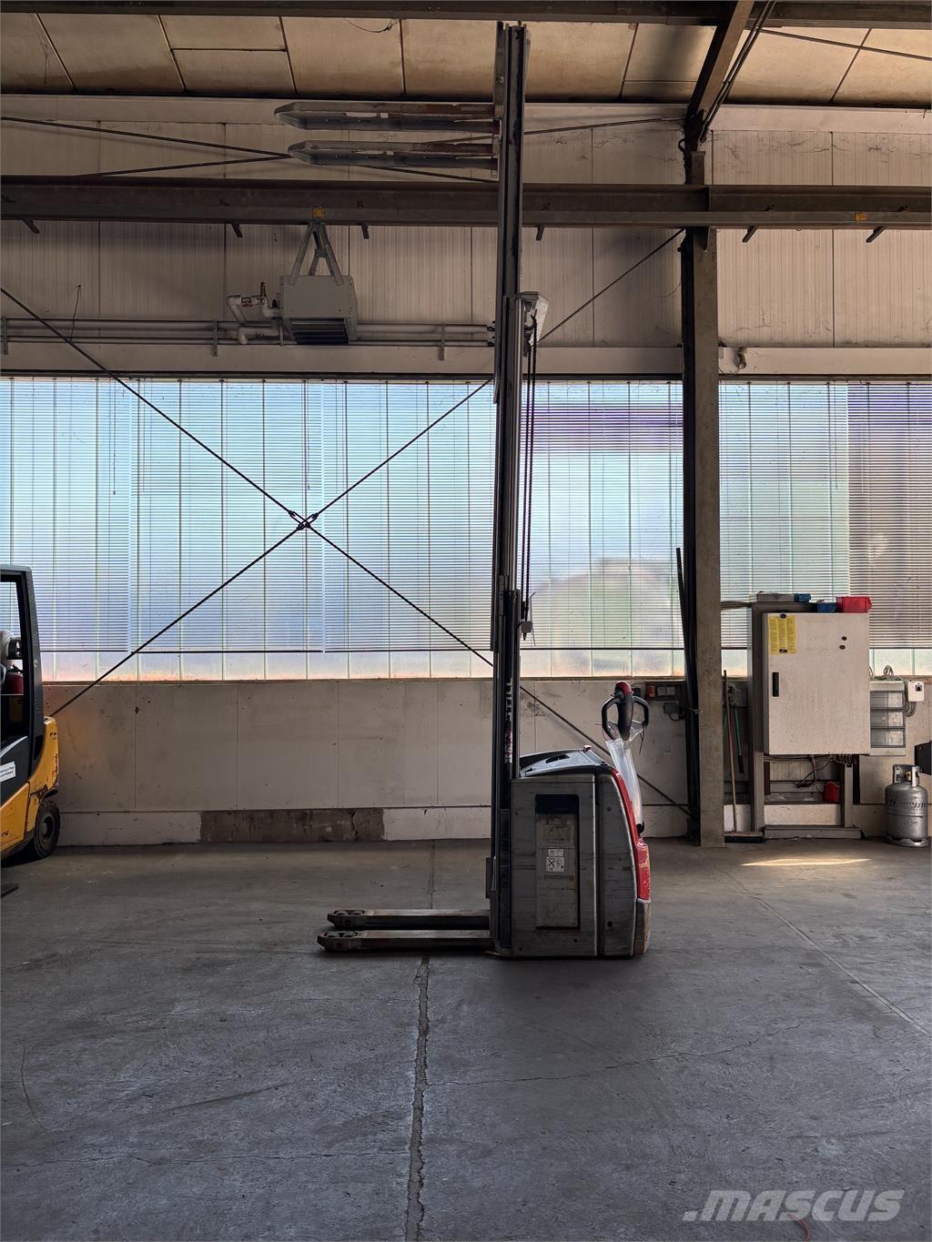 Still EXV 16 Pašgājēji krautnētāji