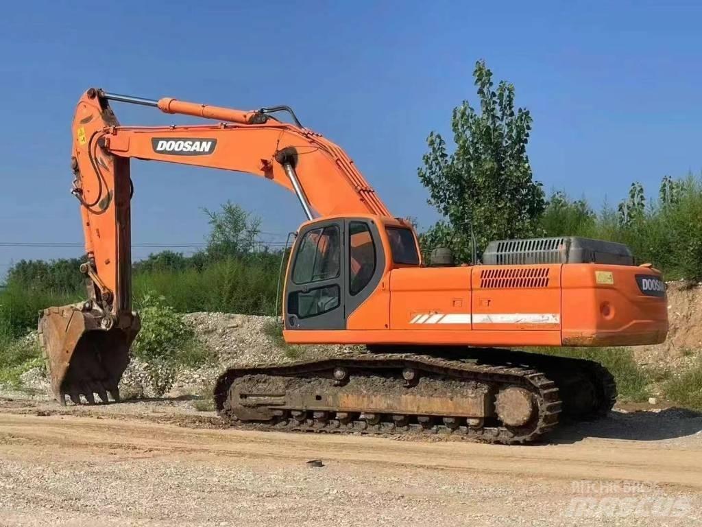 Doosan DX 420 Kāpurķēžu ekskavatori