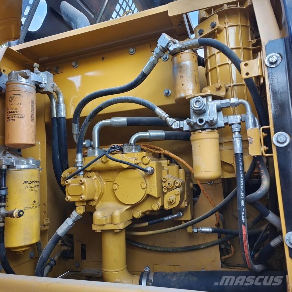 CAT 320 D Kāpurķēžu ekskavatori