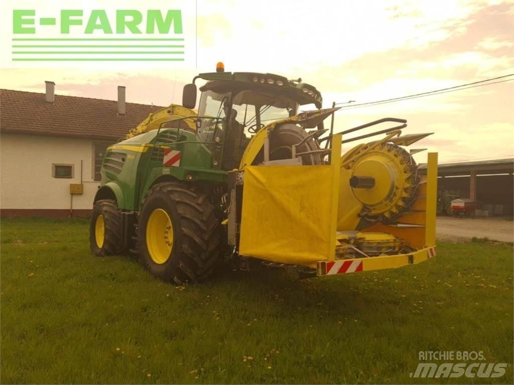 John Deere 8600 i Lopbarības novācēji