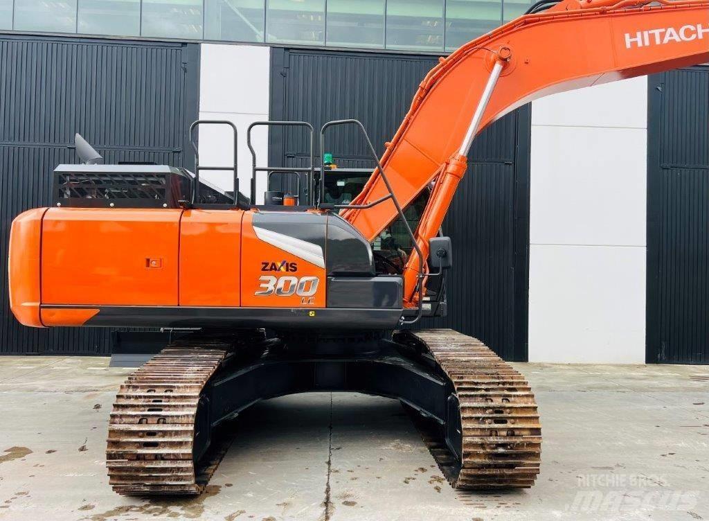Hitachi ZX 300 LC-7 Kāpurķēžu ekskavatori