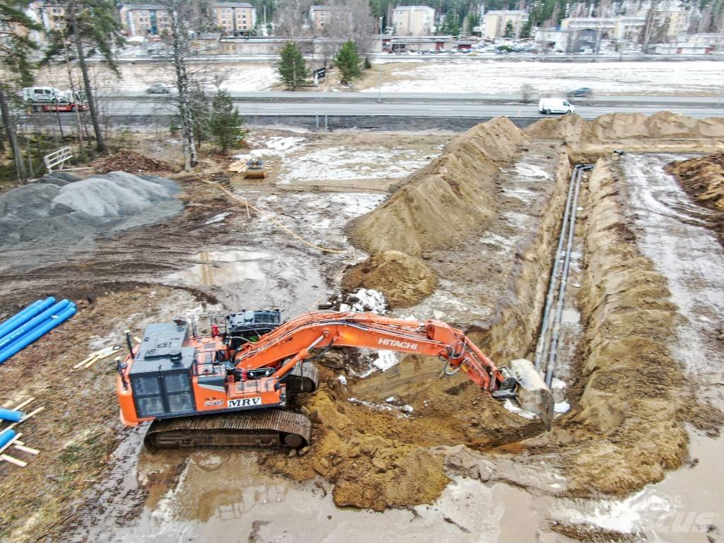 Hitachi ZX530LCH-7 Kāpurķēžu ekskavatori