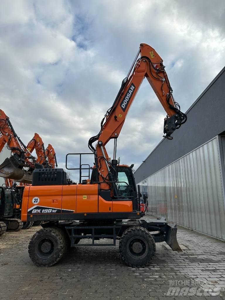 Doosan DX 190 W-7 Ekskavatori uz riteņiem