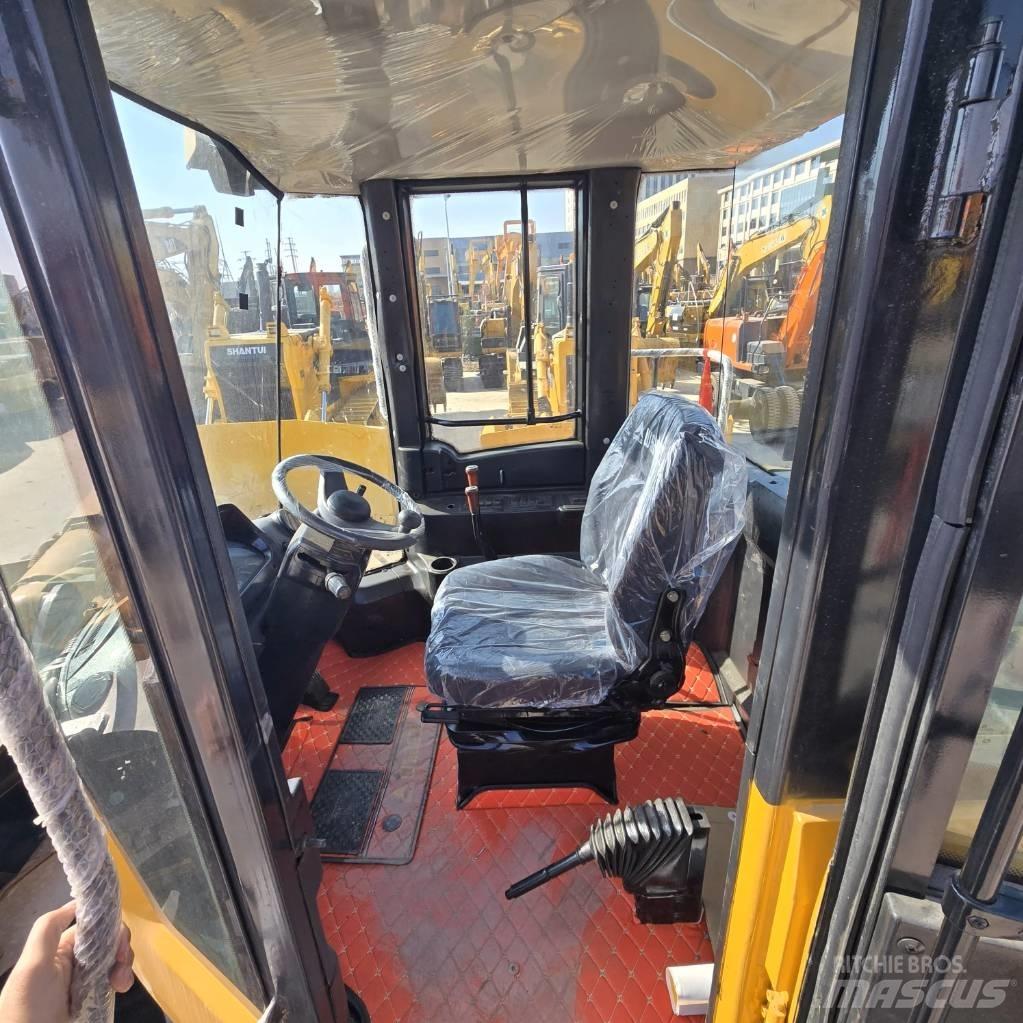 SDLG LG 955 F Iekrāvēji uz riteņiem