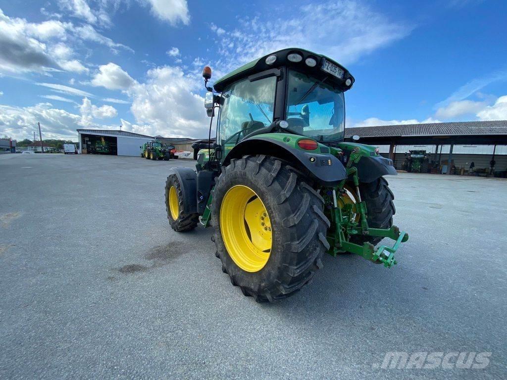 John Deere 6120R Traktori