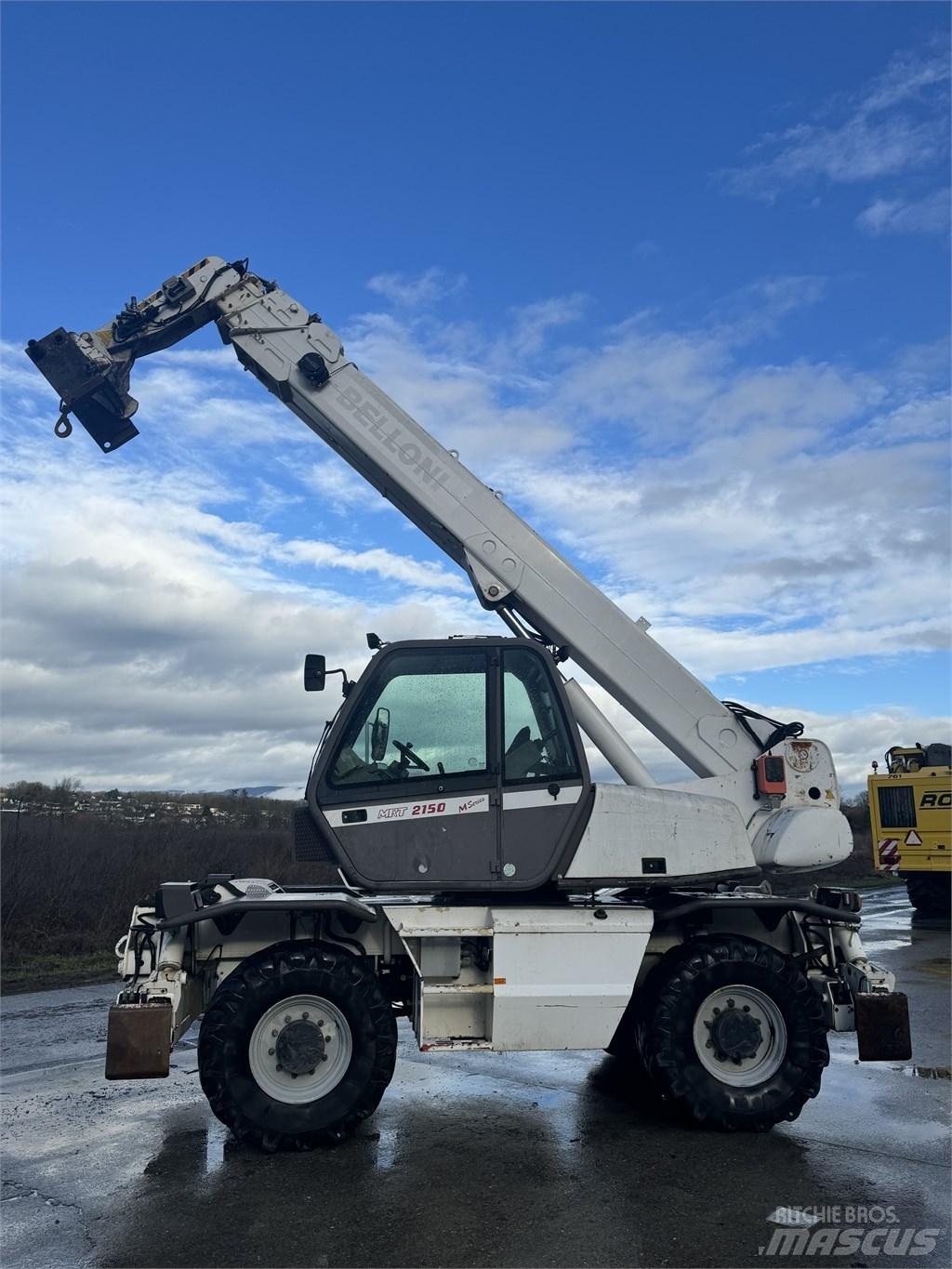 Manitou MRT 2150 Teleskopiskie manipulatori
