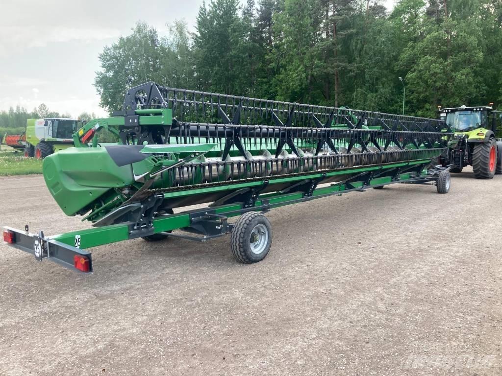 John Deere 640 X Ražas novākšanas kombaini