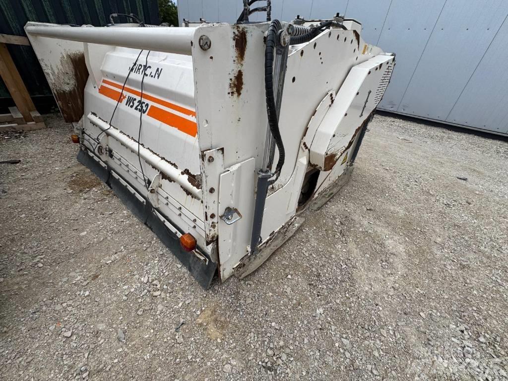 Wirtgen WS 250 Asfalta savācējs