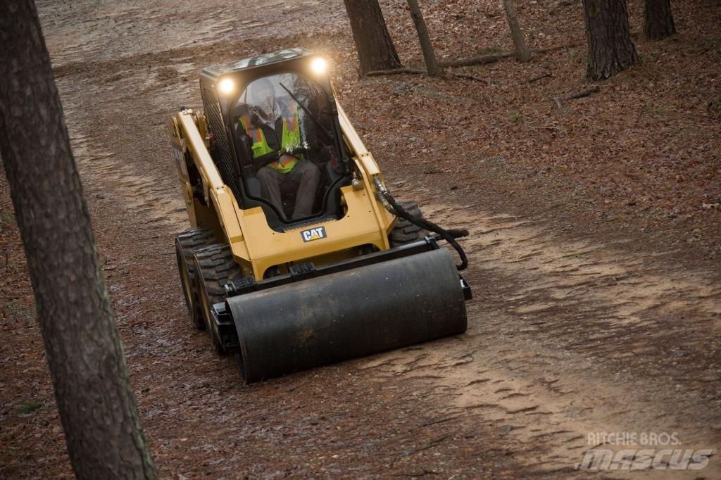 CAT 262 D Lietoti riteņu kompaktiekrāvēji