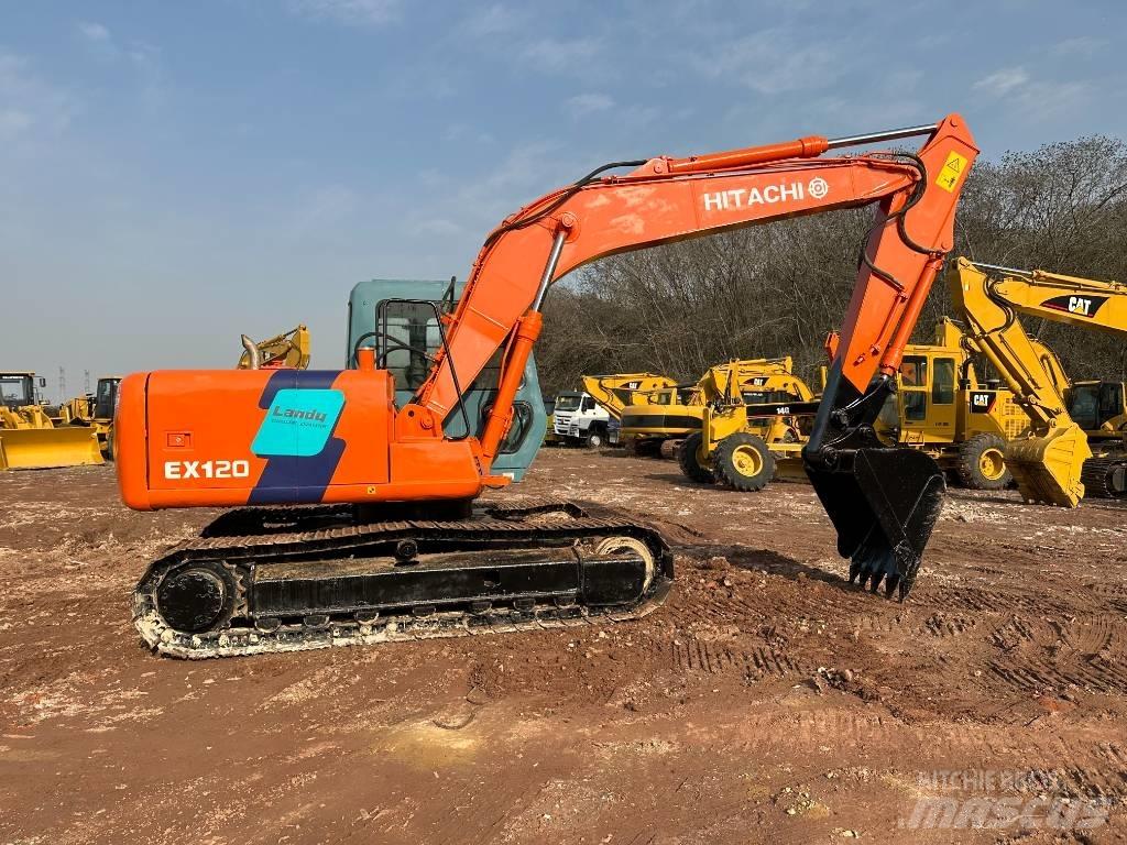 Hitachi EX 120 Kāpurķēžu ekskavatori