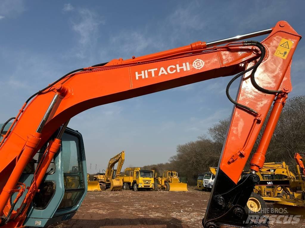 Hitachi EX 120 Kāpurķēžu ekskavatori