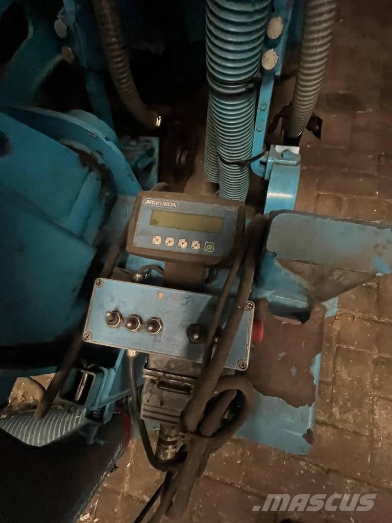 Monosem NG PLUS 12 Precīzās izsējas sējmašīnas 