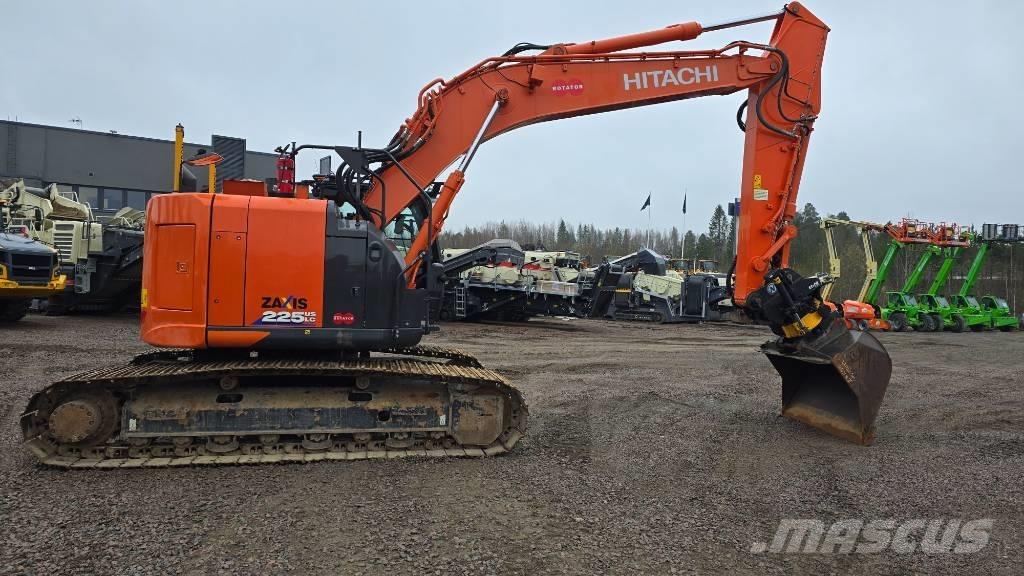 Hitachi ZX 225USLC-6 Kāpurķēžu ekskavatori