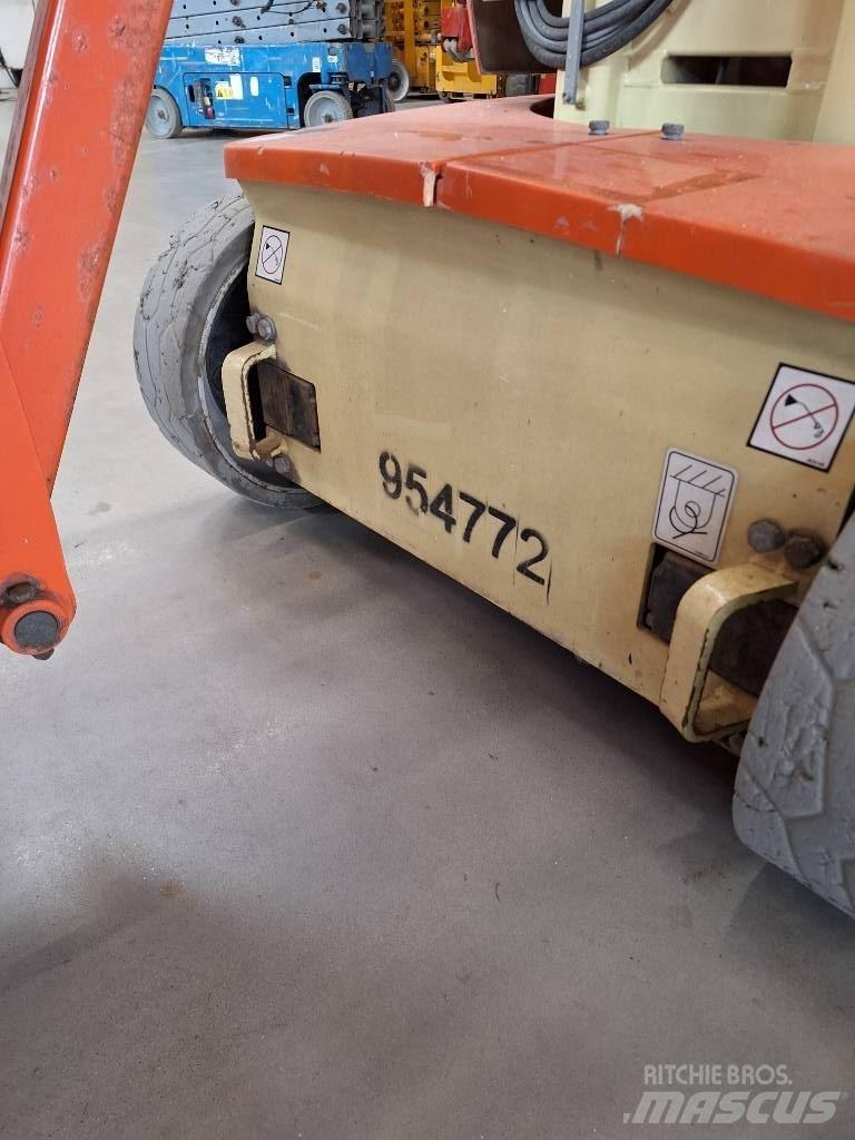 JLG Toucan 10 E Vertikālie pacēlāji