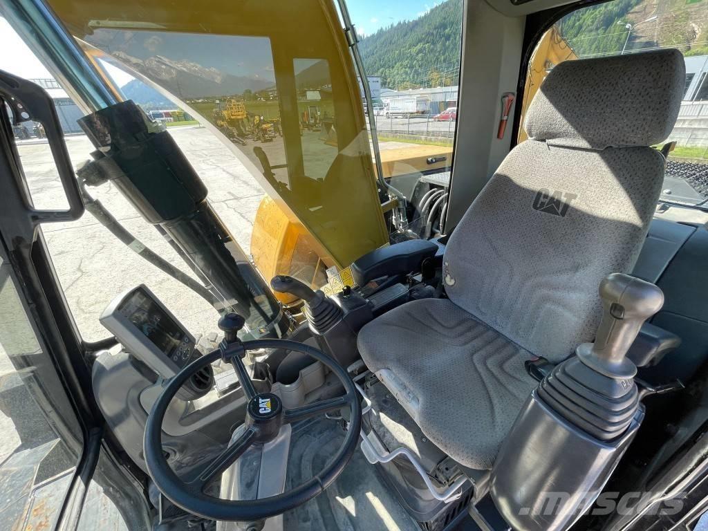 CAT M 316 D Ekskavatori uz riteņiem