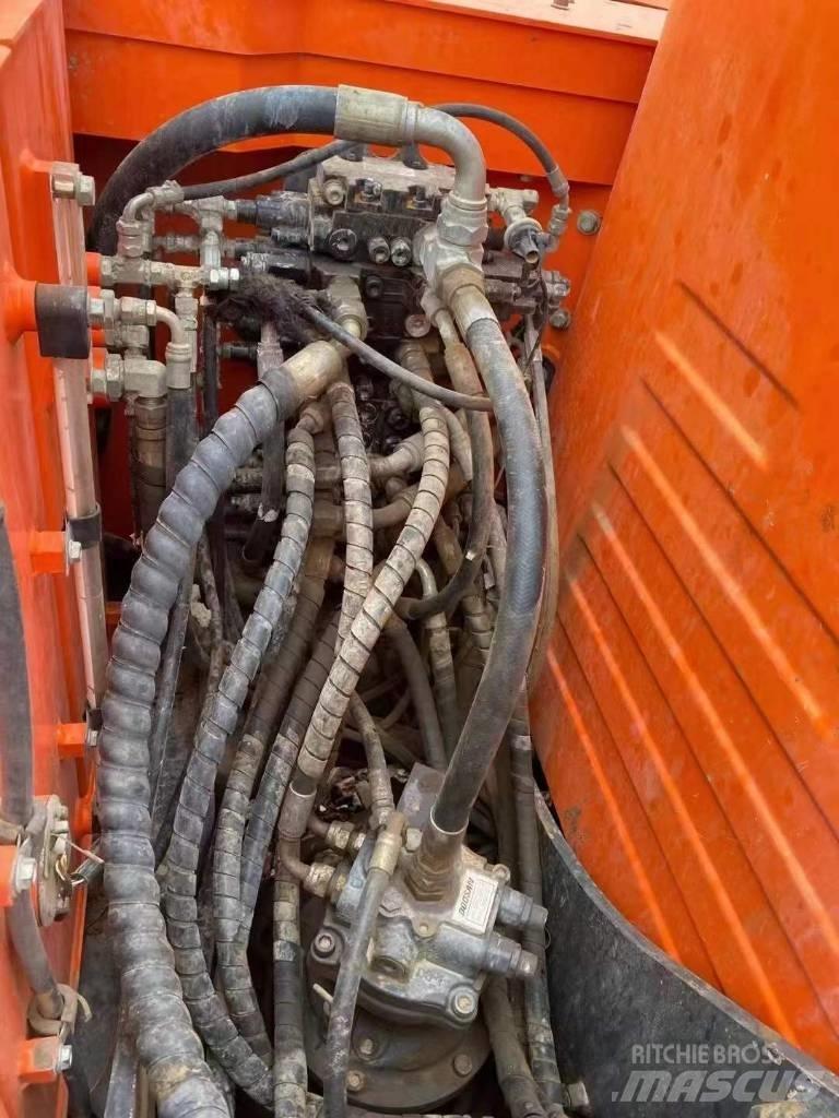 Doosan DX 75-9 C Kāpurķēžu ekskavatori