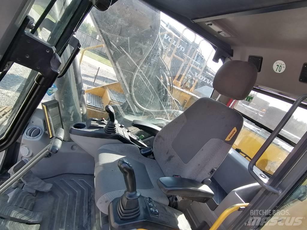 Volvo EC 300 E Kāpurķēžu ekskavatori