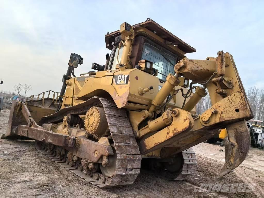 CAT D 8 T Kāpurķēžu buldozeri