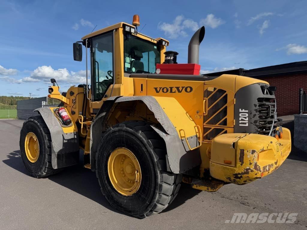 Volvo L 120 F Iekrāvēji uz riteņiem