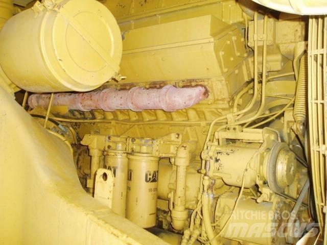 CAT 777 Karjeras kravas automašīnas