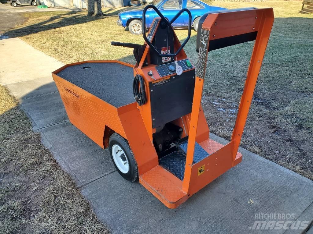 Taylor-Dunn SC100 Vilcējs
