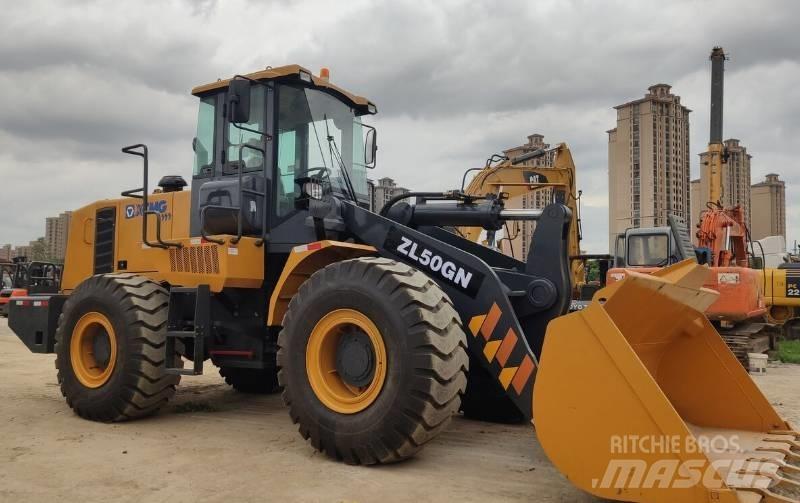XCMG ZL50G Iekrāvēji uz riteņiem
