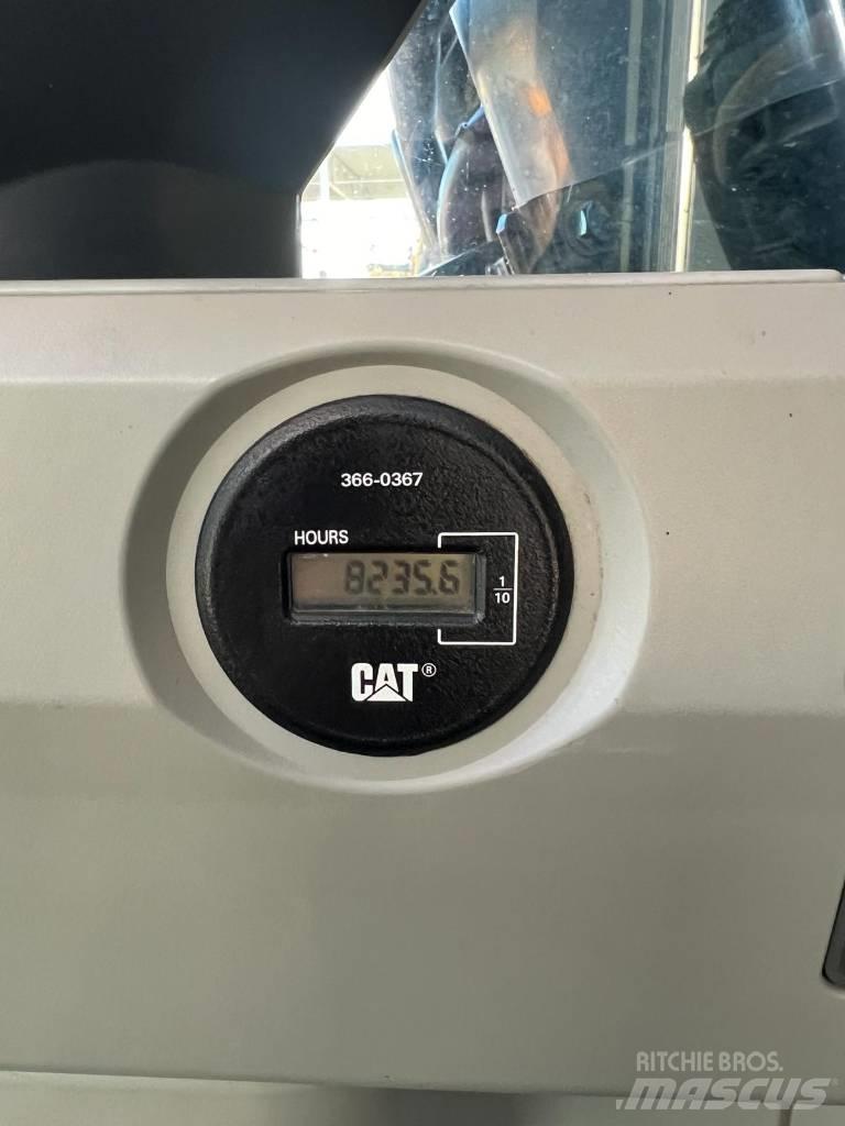CAT 320 EL Kāpurķēžu ekskavatori