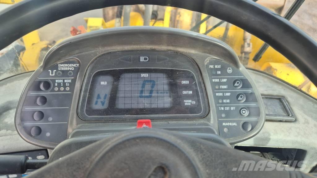 Komatsu WA 380-3H Iekrāvēji uz riteņiem