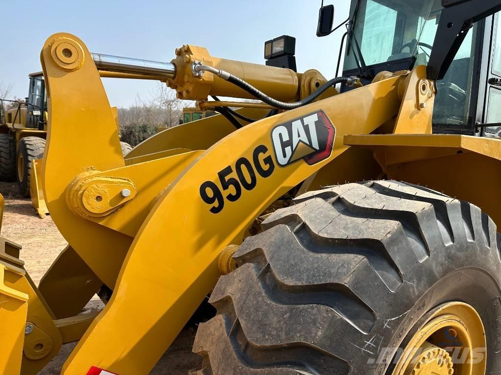 CAT 950G Iekrāvēji uz riteņiem