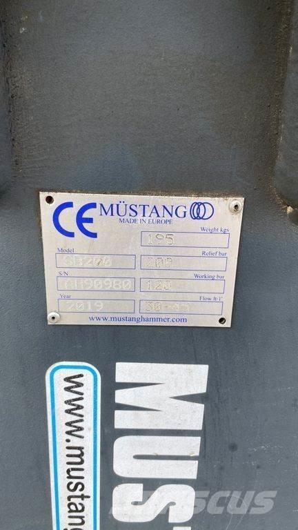 Mustang SB 200 Āmuri/Drupinātāji