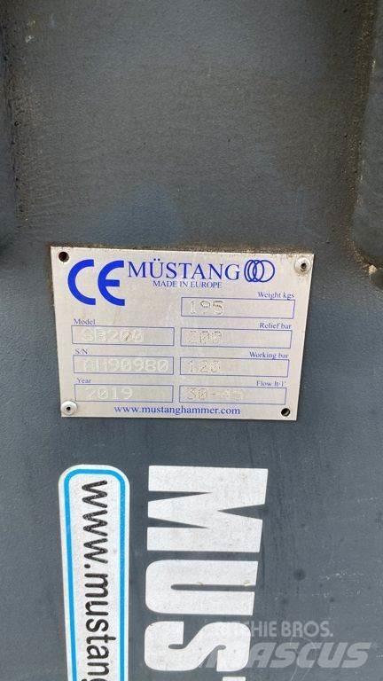 Mustang SB 200 Āmuri/Drupinātāji