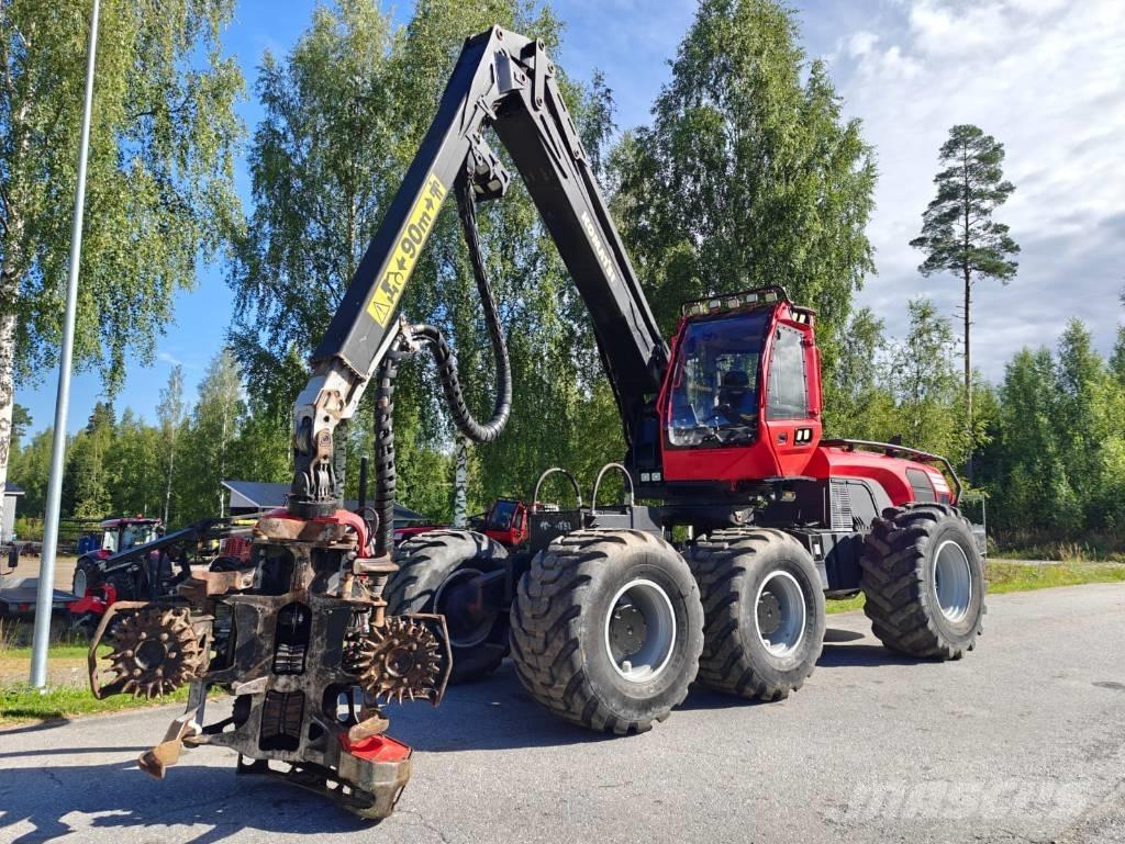 Komatsu 951 Harvesteri