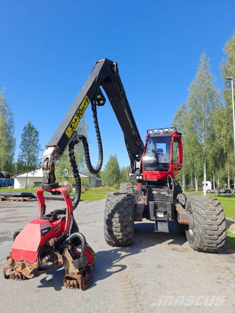 Komatsu 951 Harvesteri