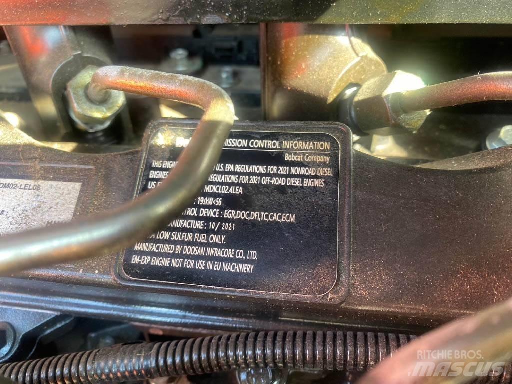 Bobcat T450 Lietoti riteņu kompaktiekrāvēji