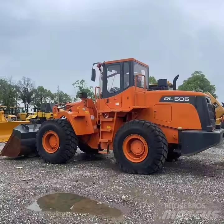 Doosan DL505 Iekrāvēji uz riteņiem