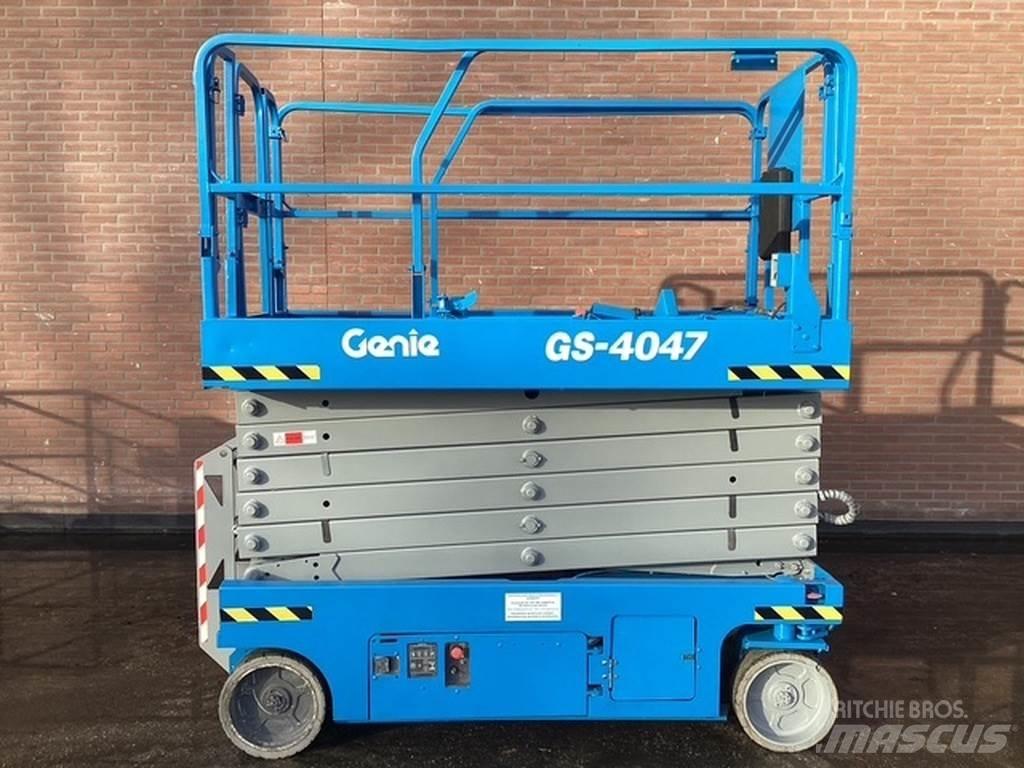 Genie GS4047 Šķerveida pacēlāji