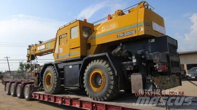 Tadano TR 300 E-1 Celtņi nelīdzenām virsmām