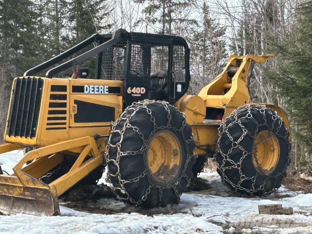 John Deere 640 D Šķeldotāji