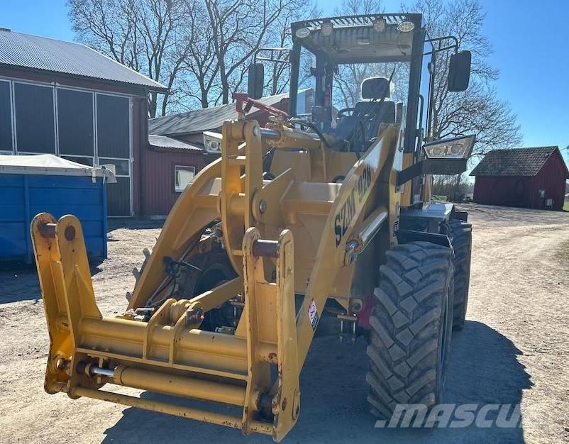  SZM 928 Iekrāvēji uz riteņiem