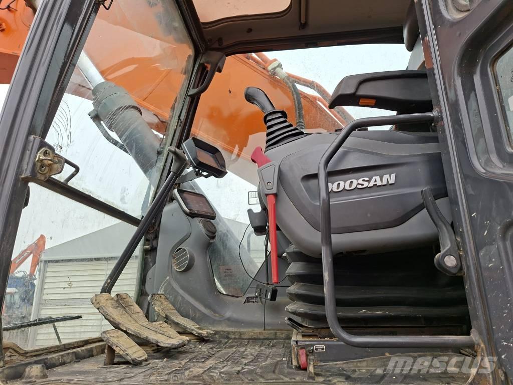Doosan DX380LC-7 Kāpurķēžu ekskavatori